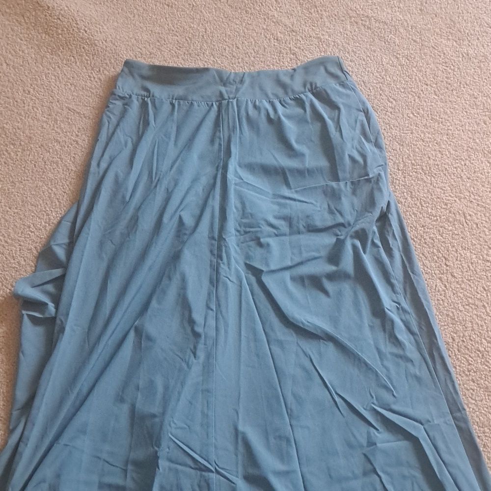LARGE    HALARA BREEZEFUL ASYMMETRIC RUFFLE TRIM SLIT 2 IN 1 MAXI SKIRT - Picture 7 of 10